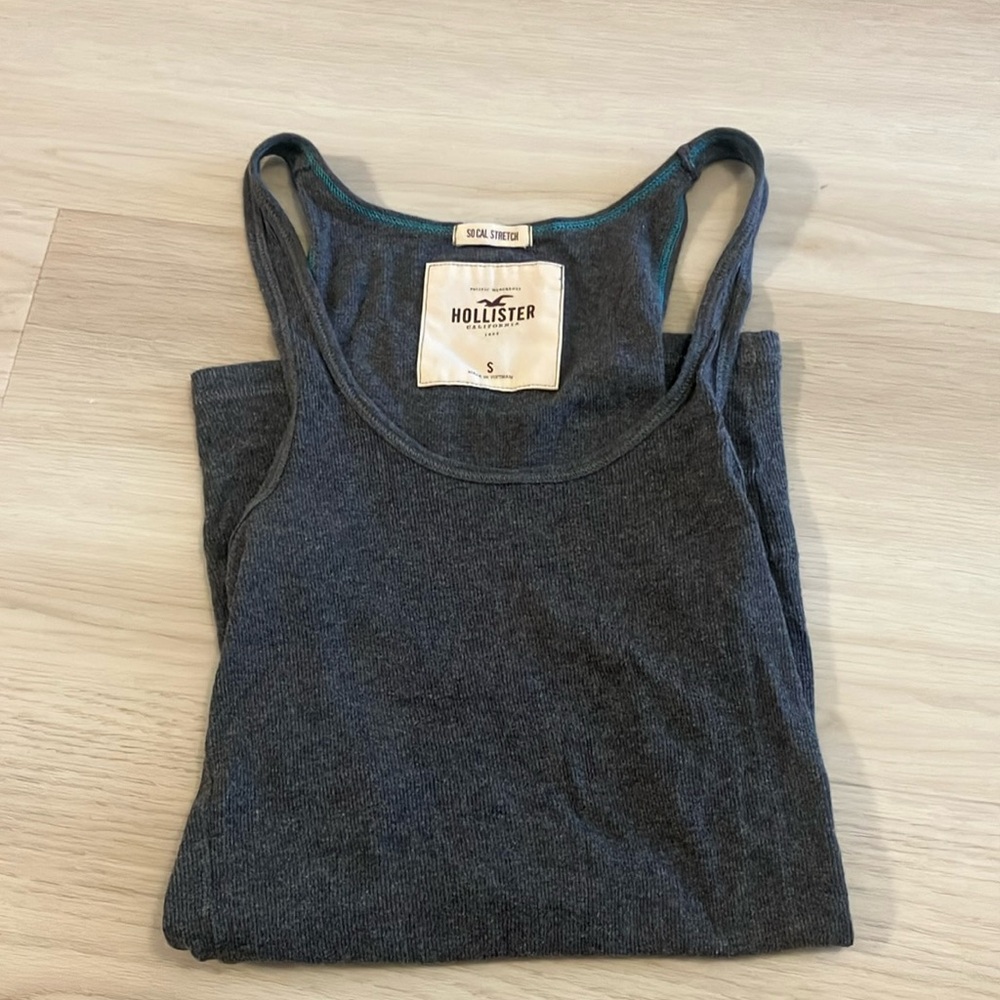 3 for $15! Hollister women’s tank
